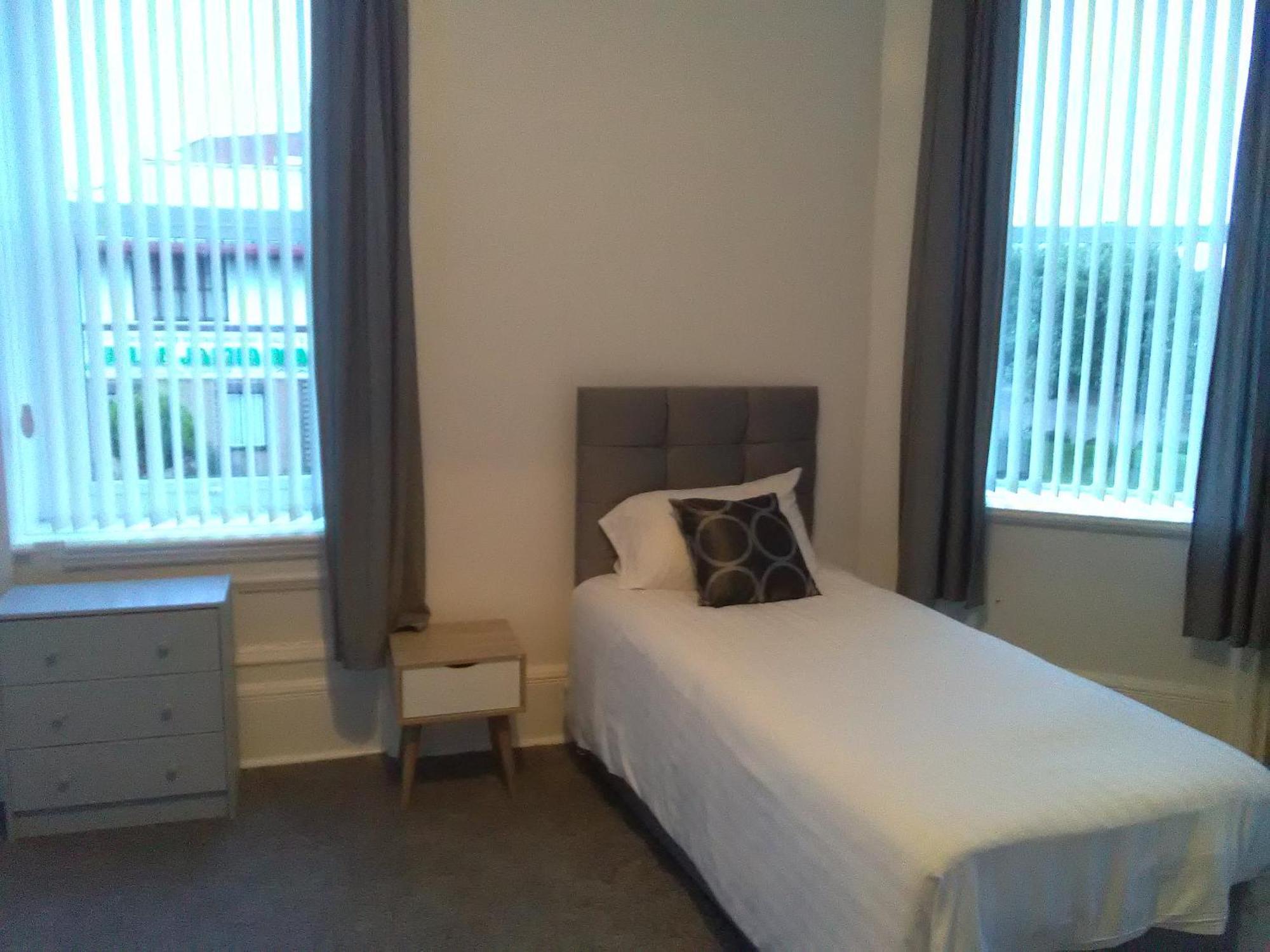 Newcastle West Hotel & Bar Chambre photo