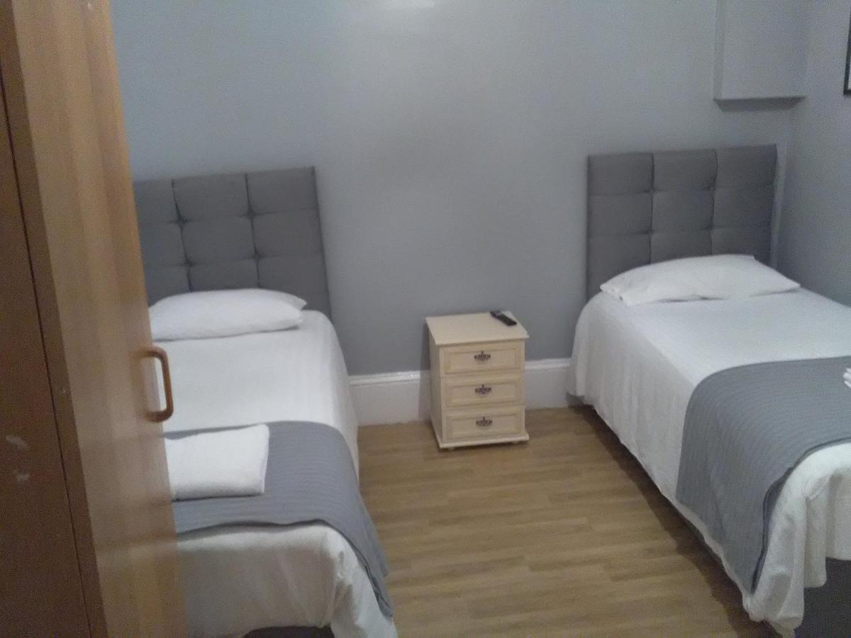 Newcastle West Hotel & Bar Chambre photo